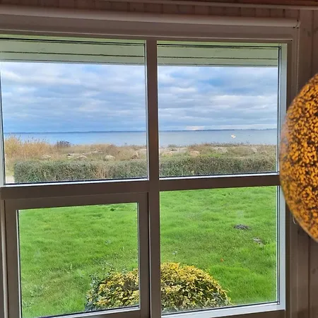 Assarina - 15m From The Sea By Interhome *