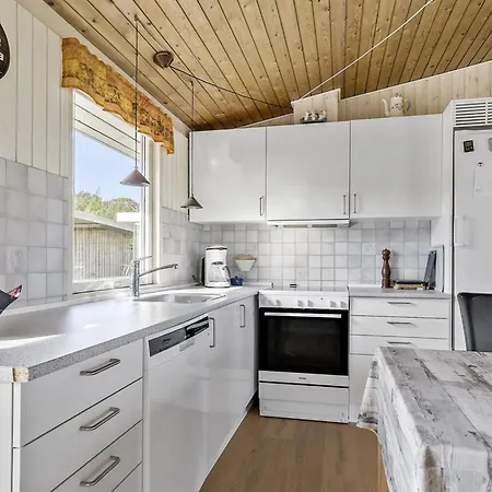 Holiday home Assarina - 15m From The Sea By Interhome Abjerg